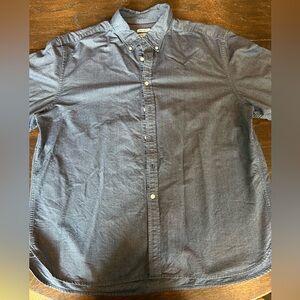 Casual Tailored Fit Button Down